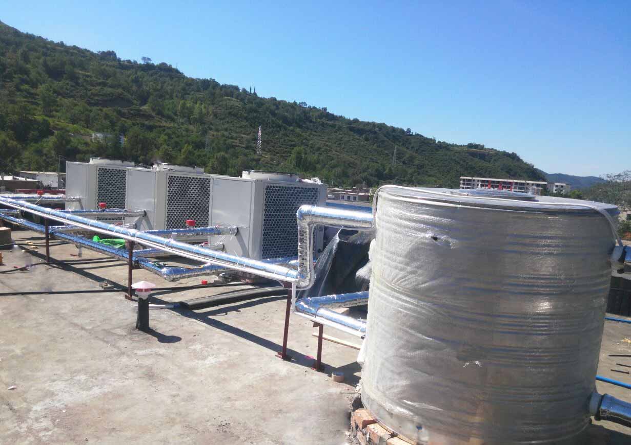 三層樓如何共用一個(gè)熱水器呢？空氣能「熱水方案」幫到你